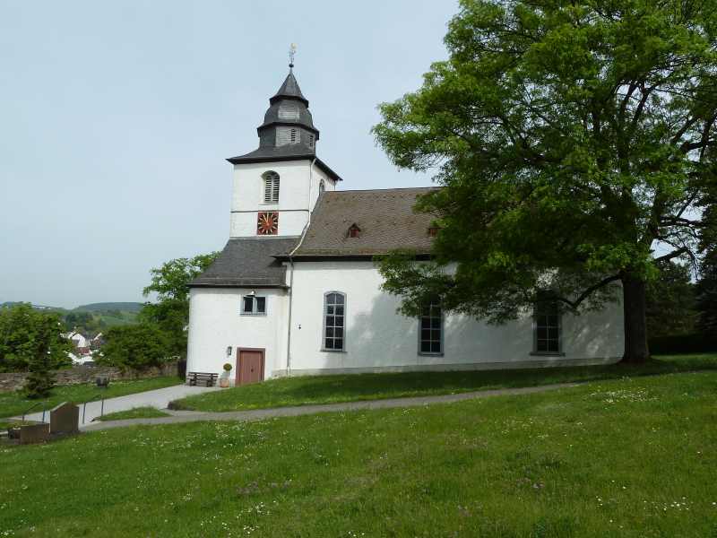 Kirche Asslar 2